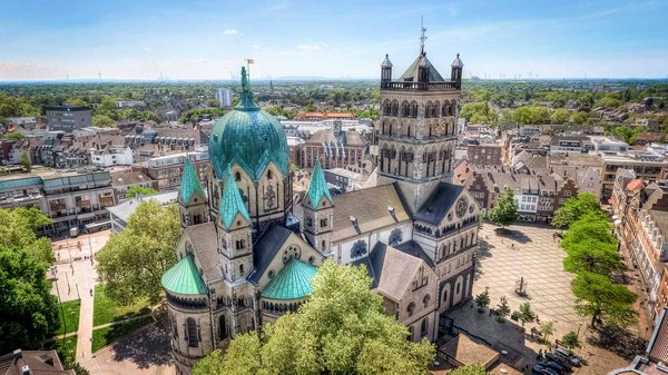 Abholservice Reinigung Neuss – Pelzreinigung und Lederreinigung mit Abholung in Neuss