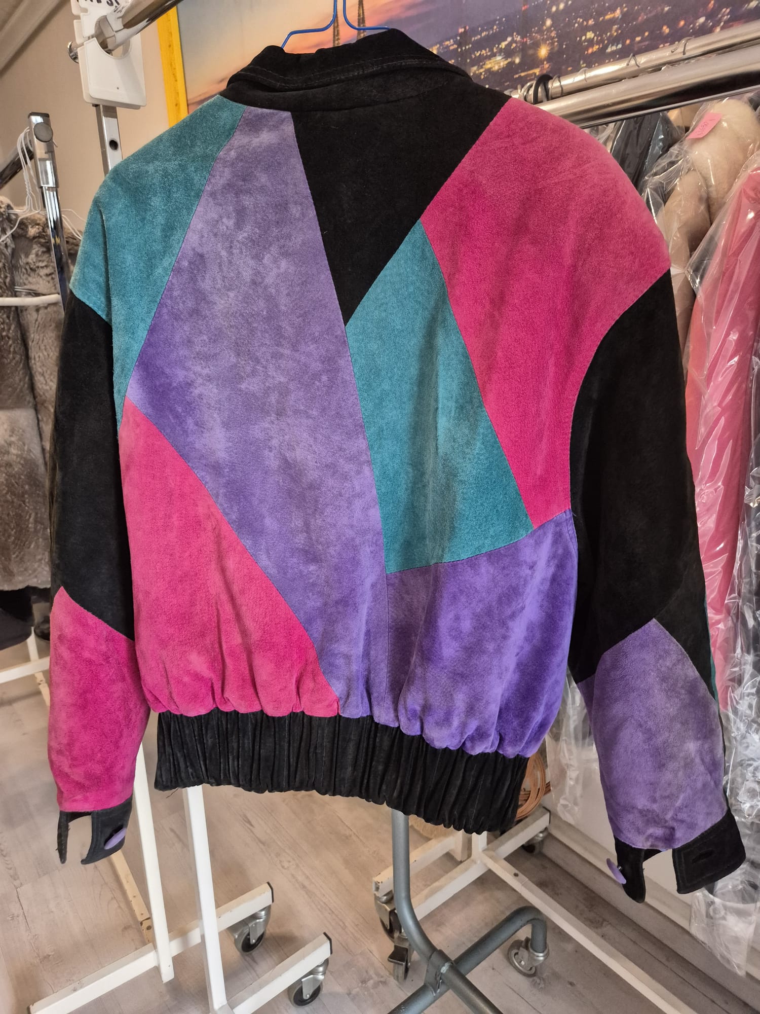 Vintage Lederjacke mehrfarbig 80er Jahre – Lederreinigung & Lederfärberei Leverkusen